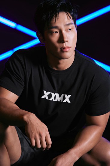Muscle Fit Dual Light Short Sleeve_Black