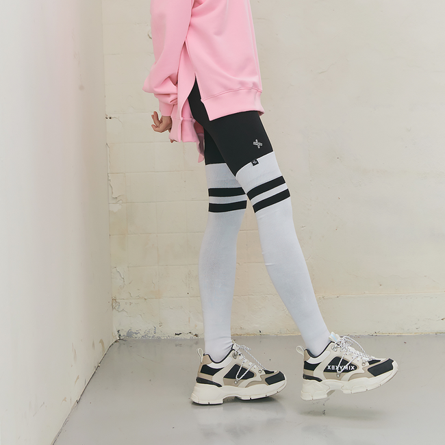 Double Line Knee Socks_White