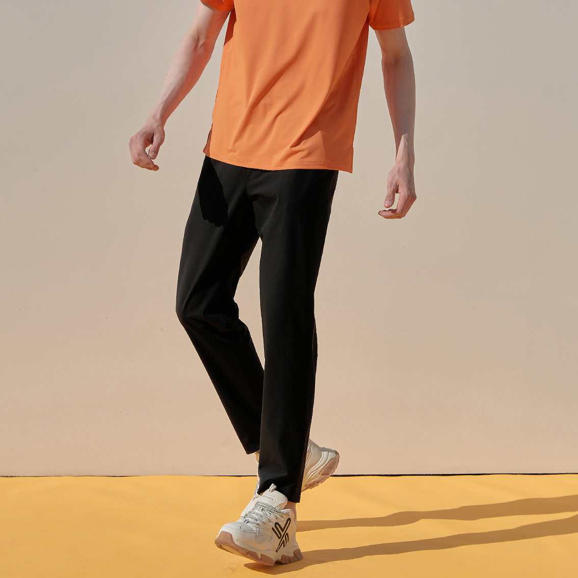 Elastic Tapered Fit 9.5 Pants_Black